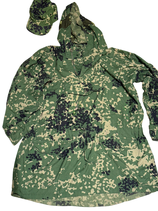 SSO/SPOSN 2006 Old Gen Flectarn-D "Sever" Oversuit Set with Cap and Carry Case